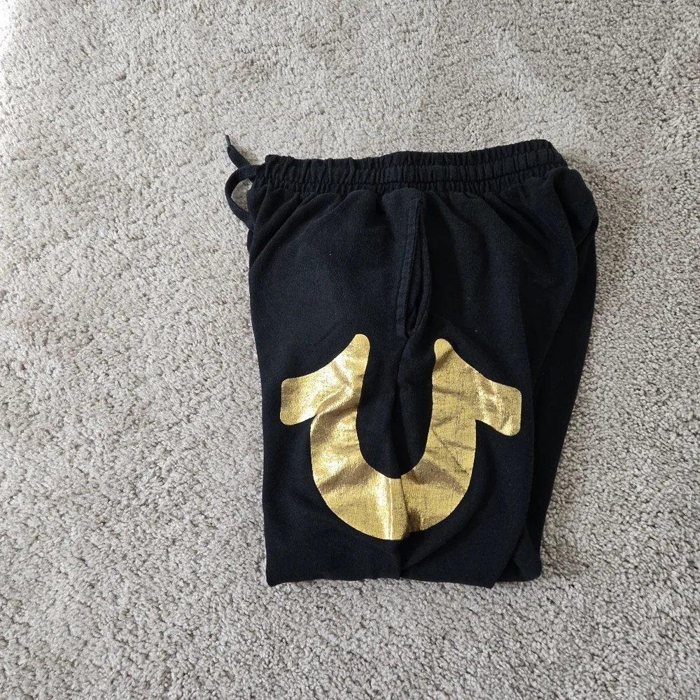 True Religion Mens Sweatpants Joggers Medium Gold HORSESHOE Logo Black Cuffed‎